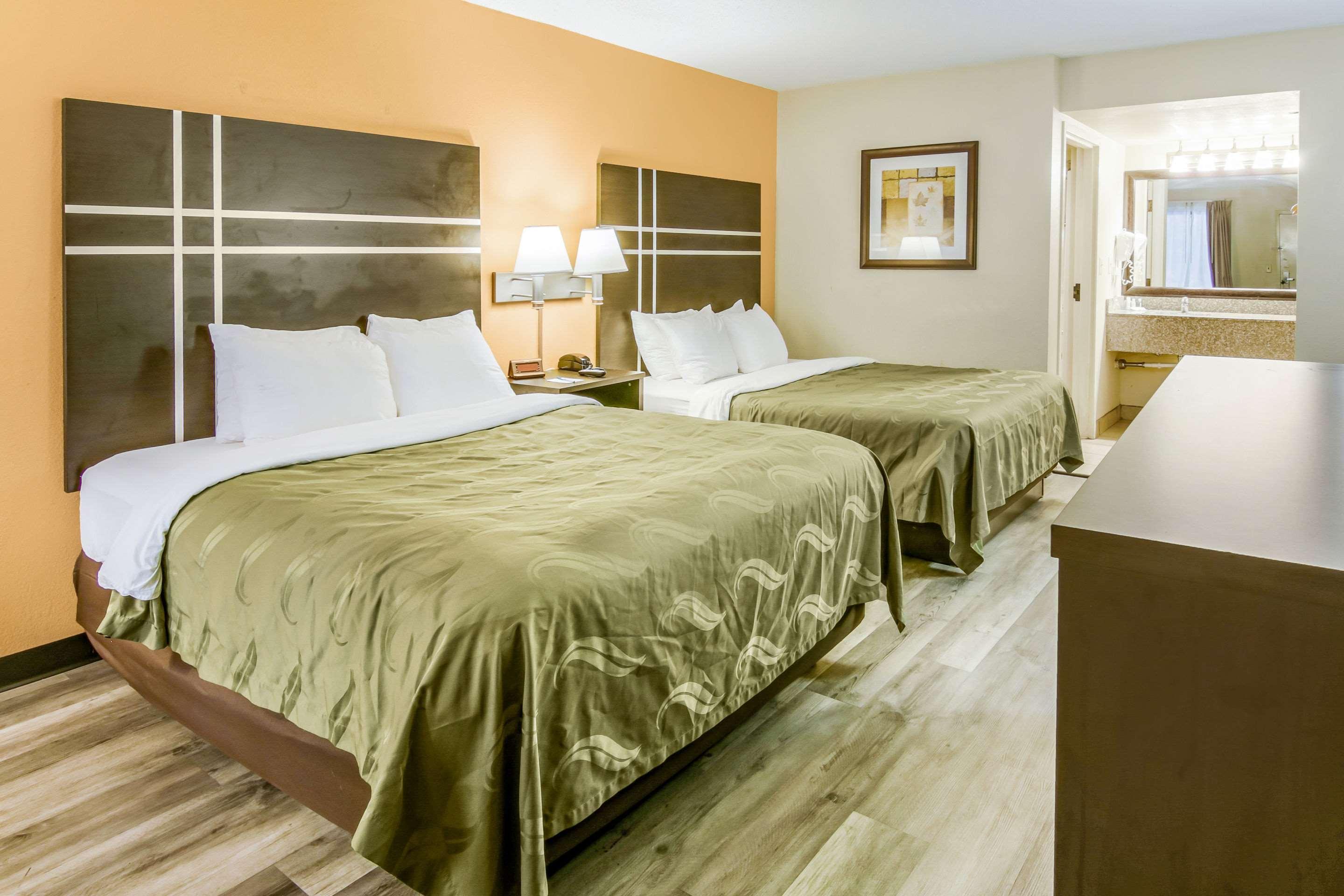 Quality Inn & Suites Atlanta Stone Mountain Exterior photo